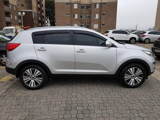 KIA SPORTAGE 2.0 LX 4X2 16V FLEX 4P AUTOMÁTICO KIA SPORTAGE 2.0 LX 4X2 16V FLEX 4P AUTOMÁTICO